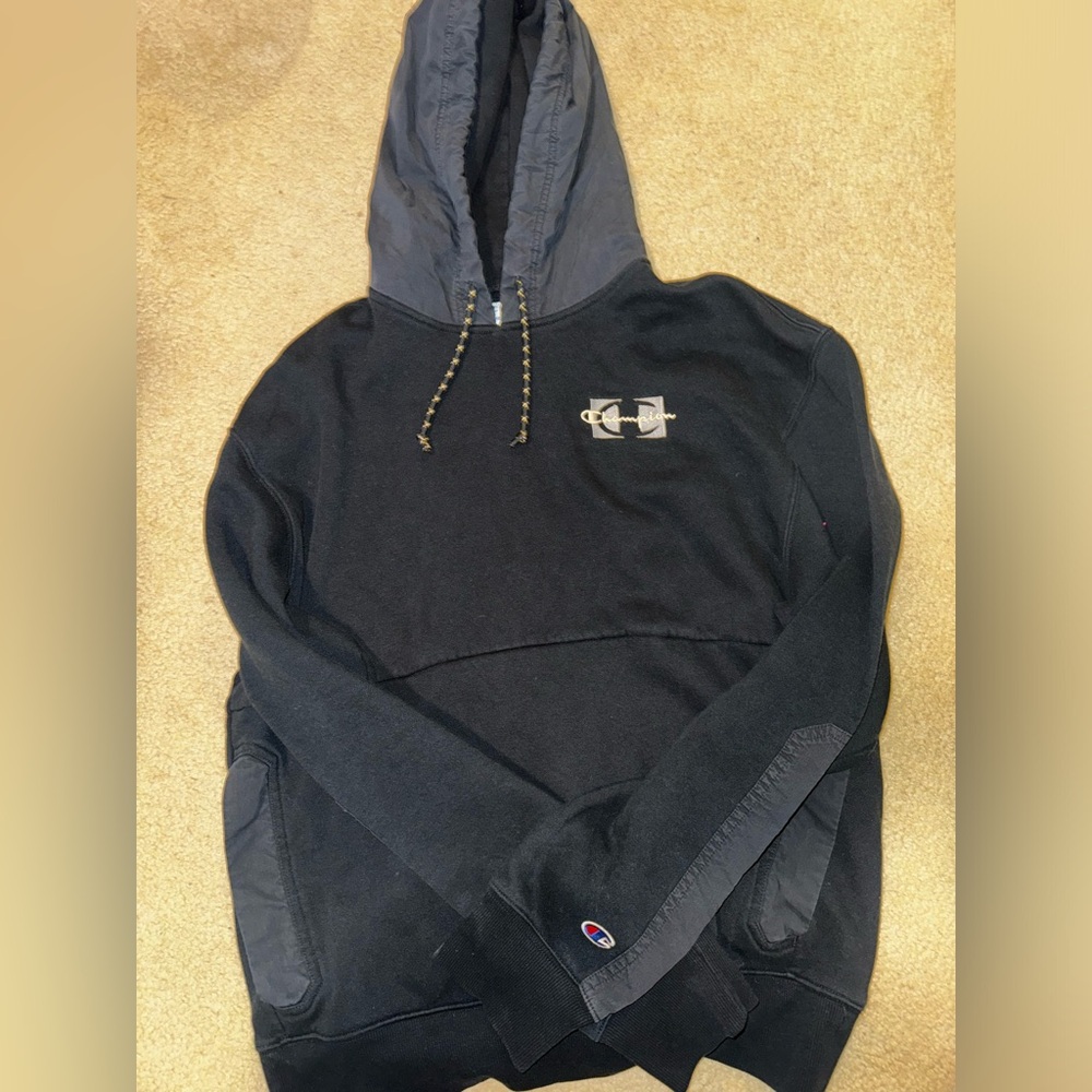 Champion Sweatshirt